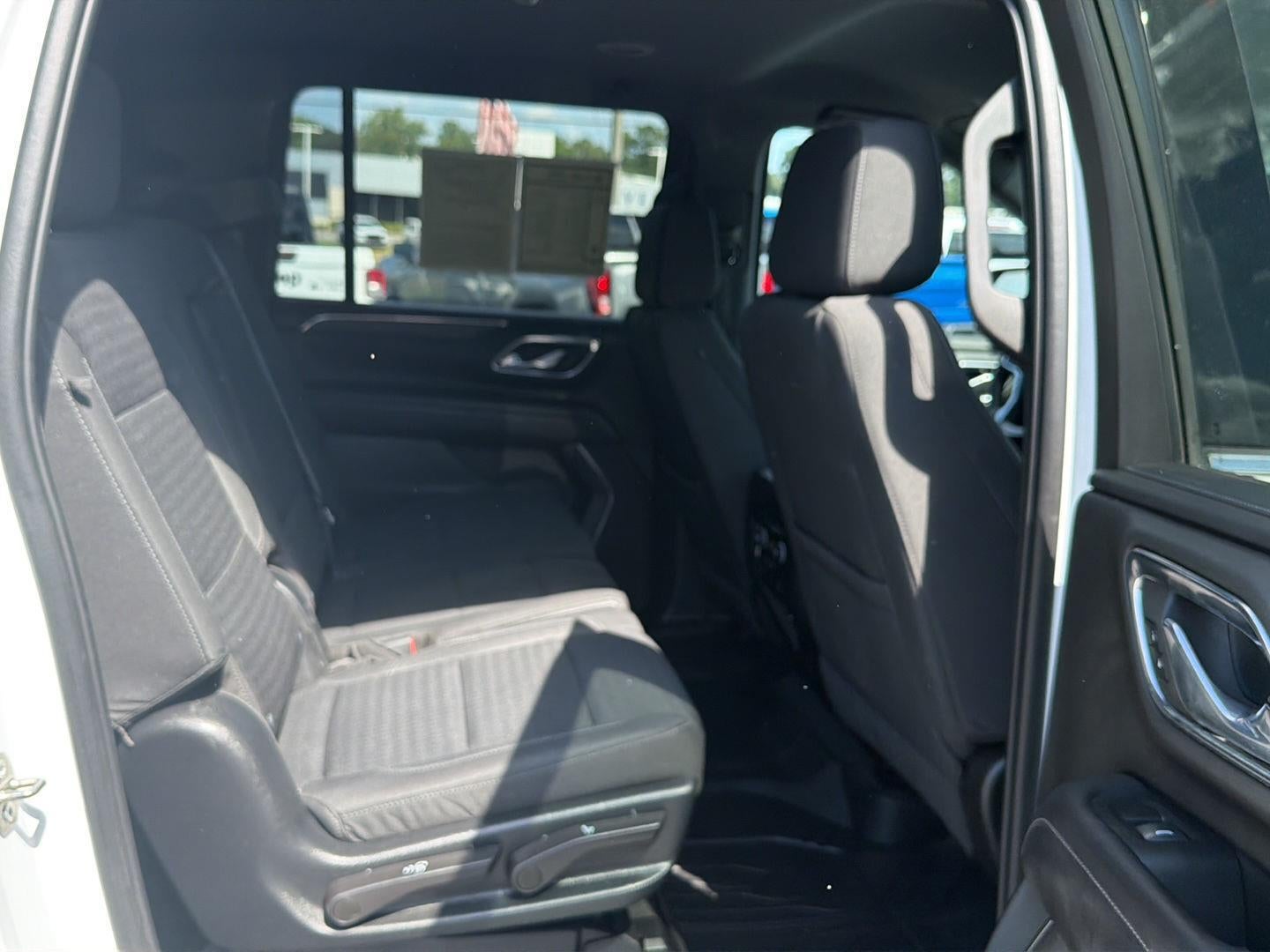 2023 Chevrolet Suburban LS