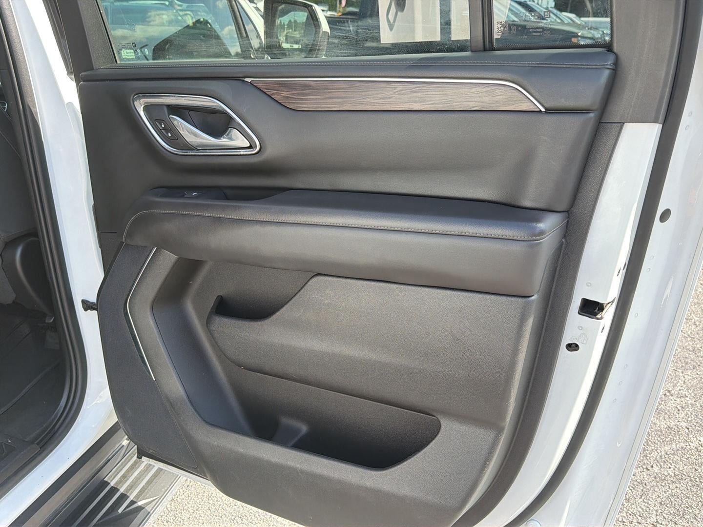 2023 Chevrolet Suburban LS