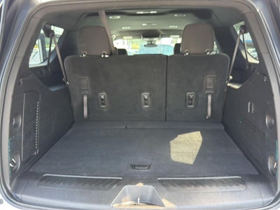 2023 Chevrolet Suburban LS