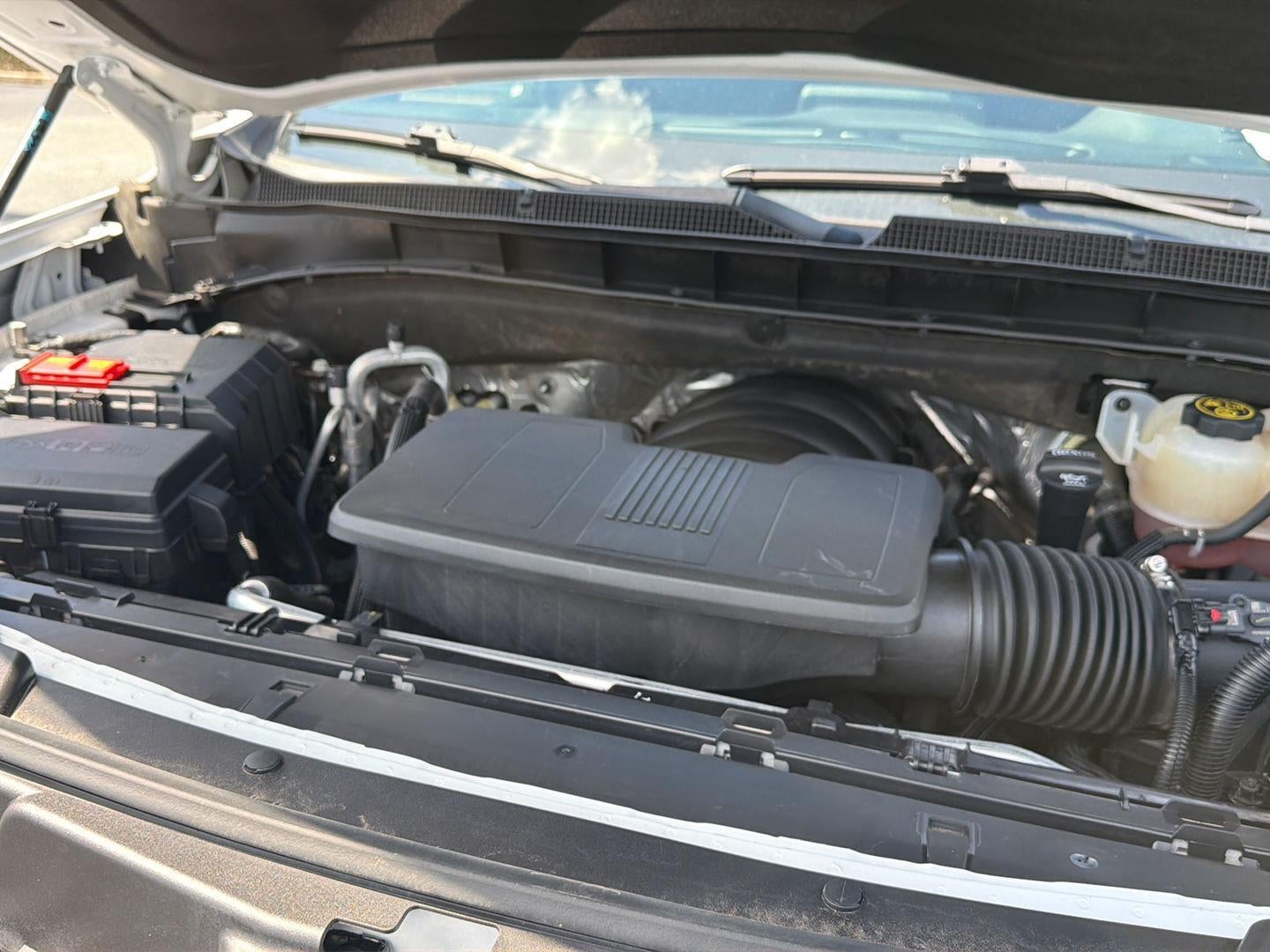 2023 Chevrolet Suburban LS