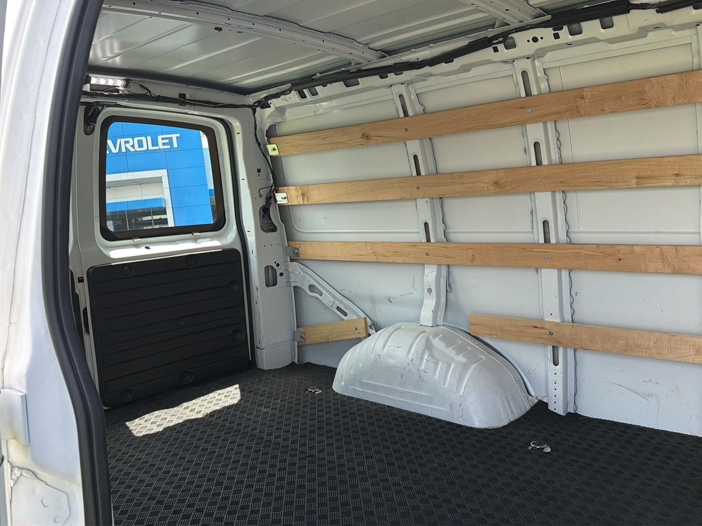 2025 GMC Savana Cargo Work Van