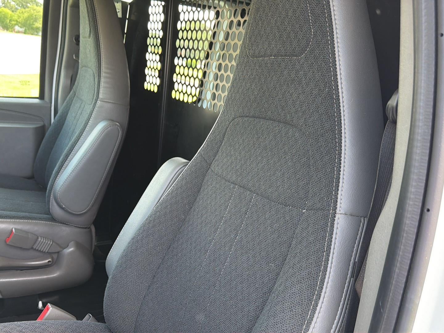 2025 GMC Savana Cargo Work Van