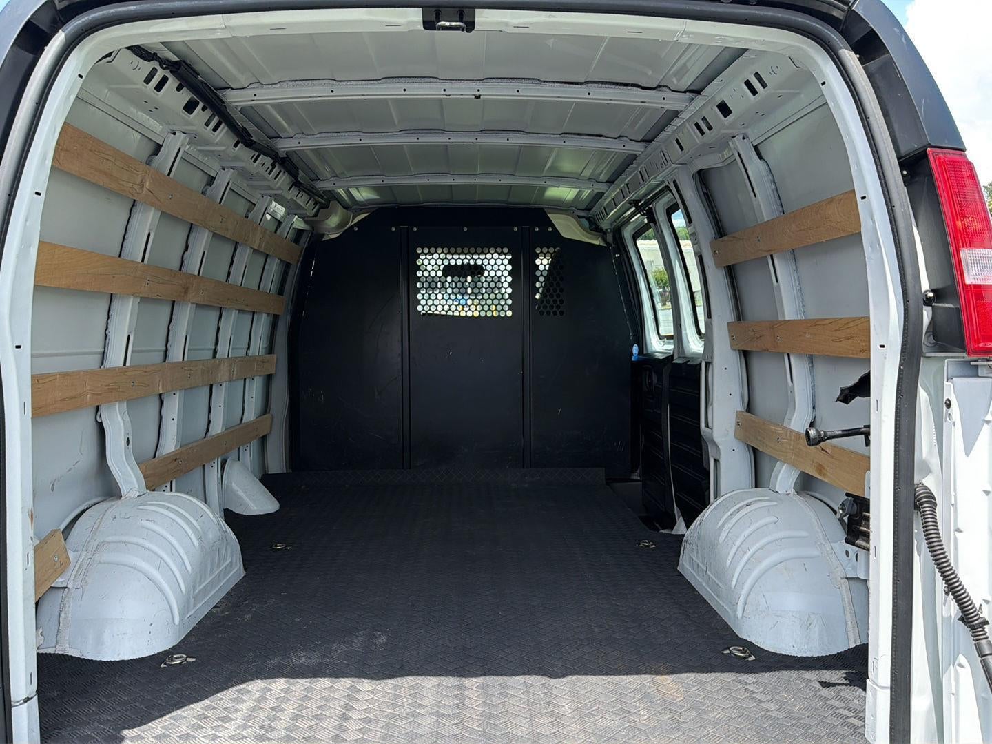 2025 GMC Savana Cargo Work Van