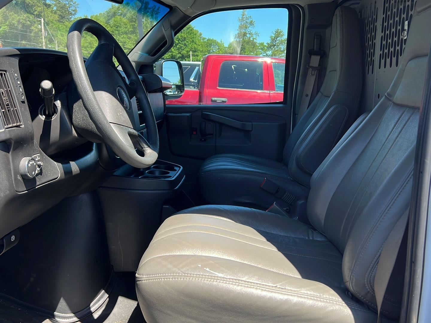 2023 GMC Savana Cargo 2500 Work Van