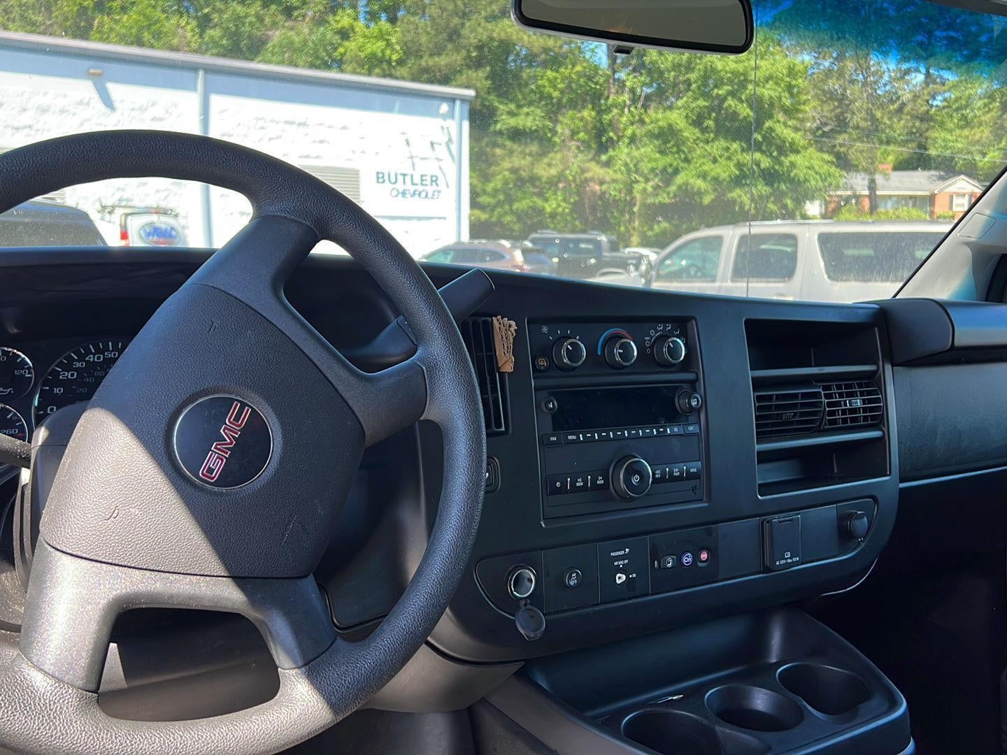 2023 GMC Savana Cargo 2500 Work Van