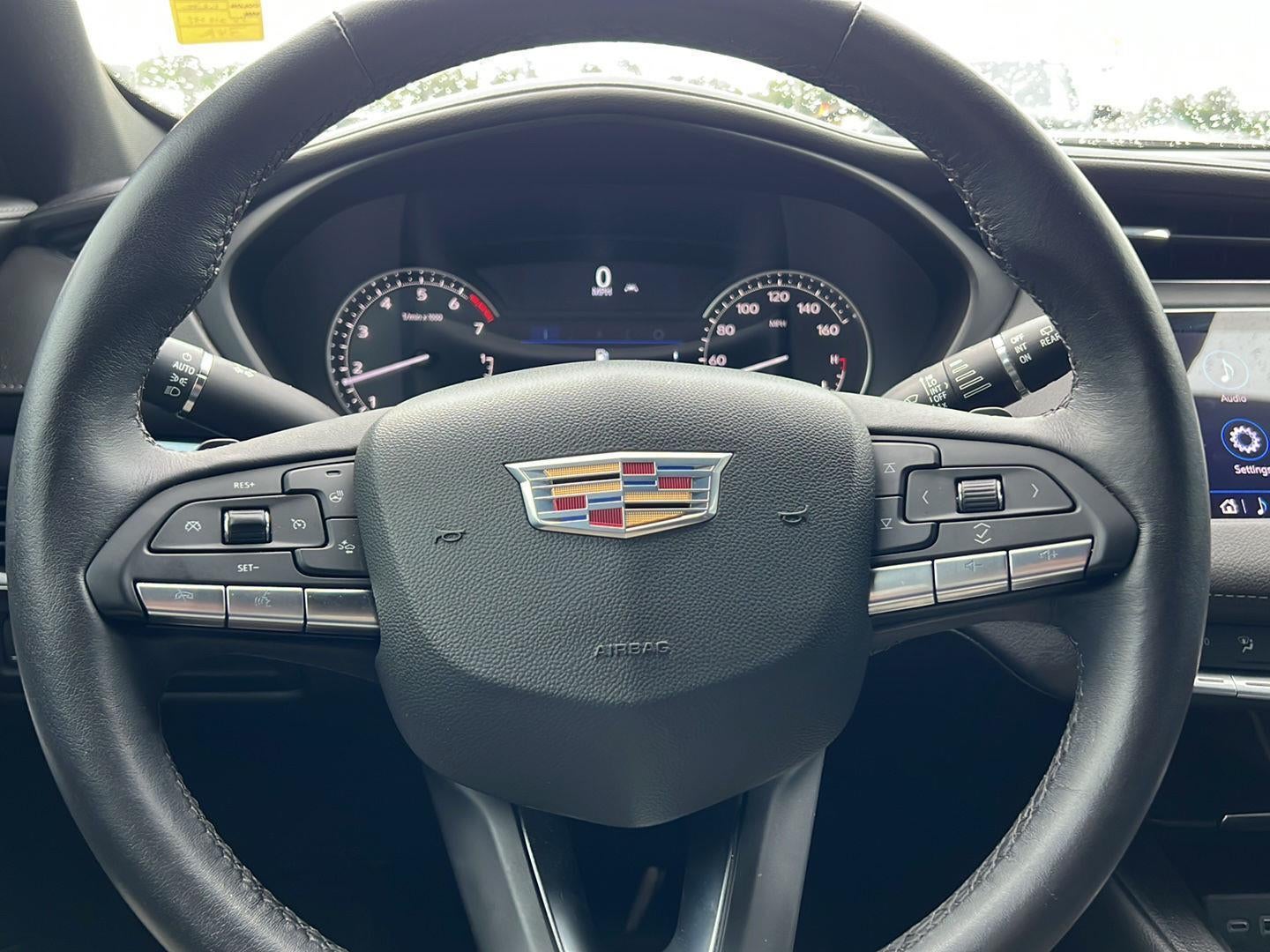 2023 Cadillac XT4 Luxury