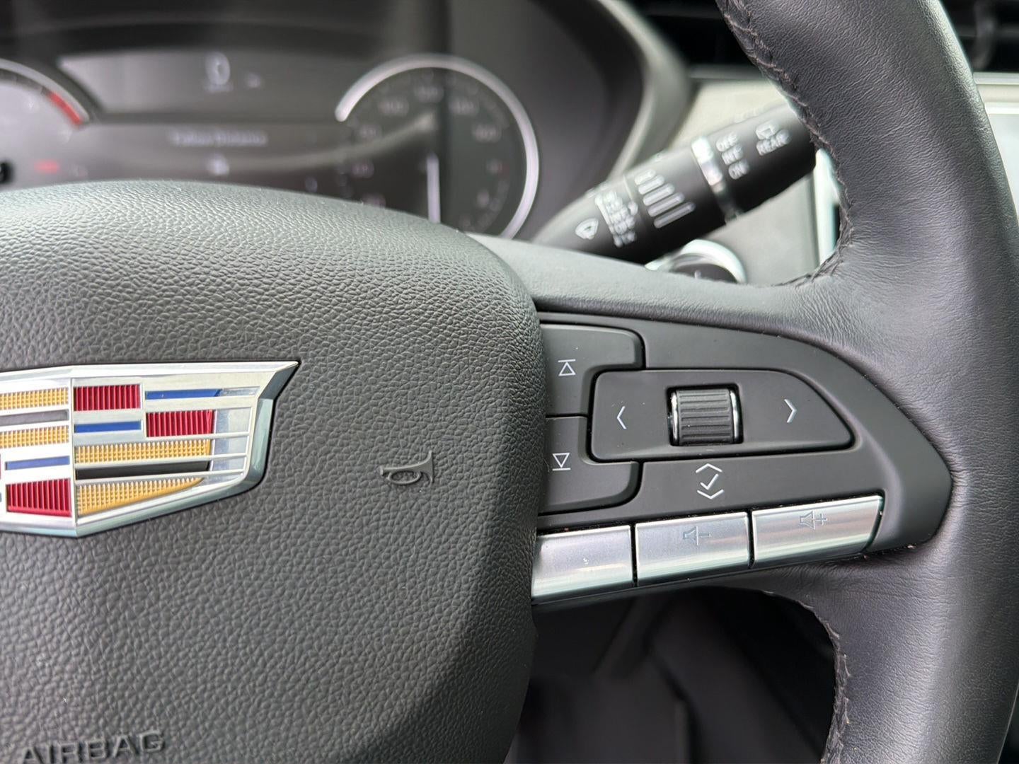 2023 Cadillac XT4 Luxury