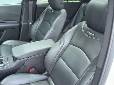 2023 Cadillac XT4 Luxury