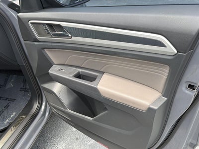 2021 Volkswagen Atlas Cross Sport 3.6L V6 SE w/Technology R-Line