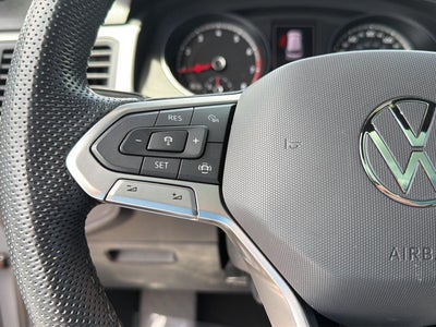 2021 Volkswagen Atlas Cross Sport 3.6L V6 SE w/Technology R-Line