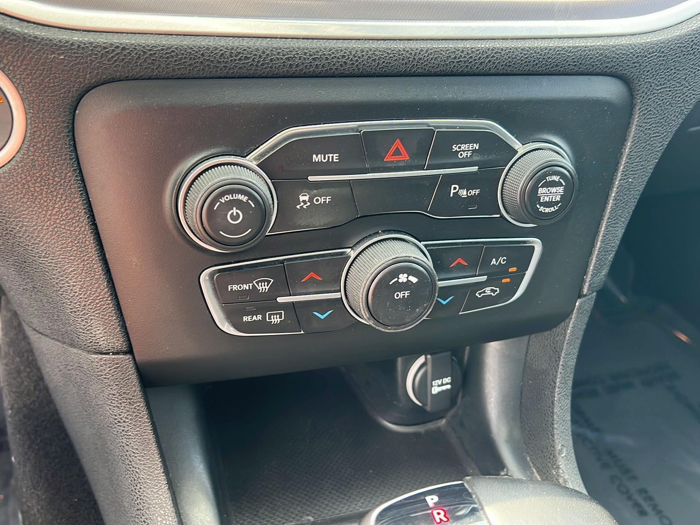 2019 Dodge Charger SXT RWD