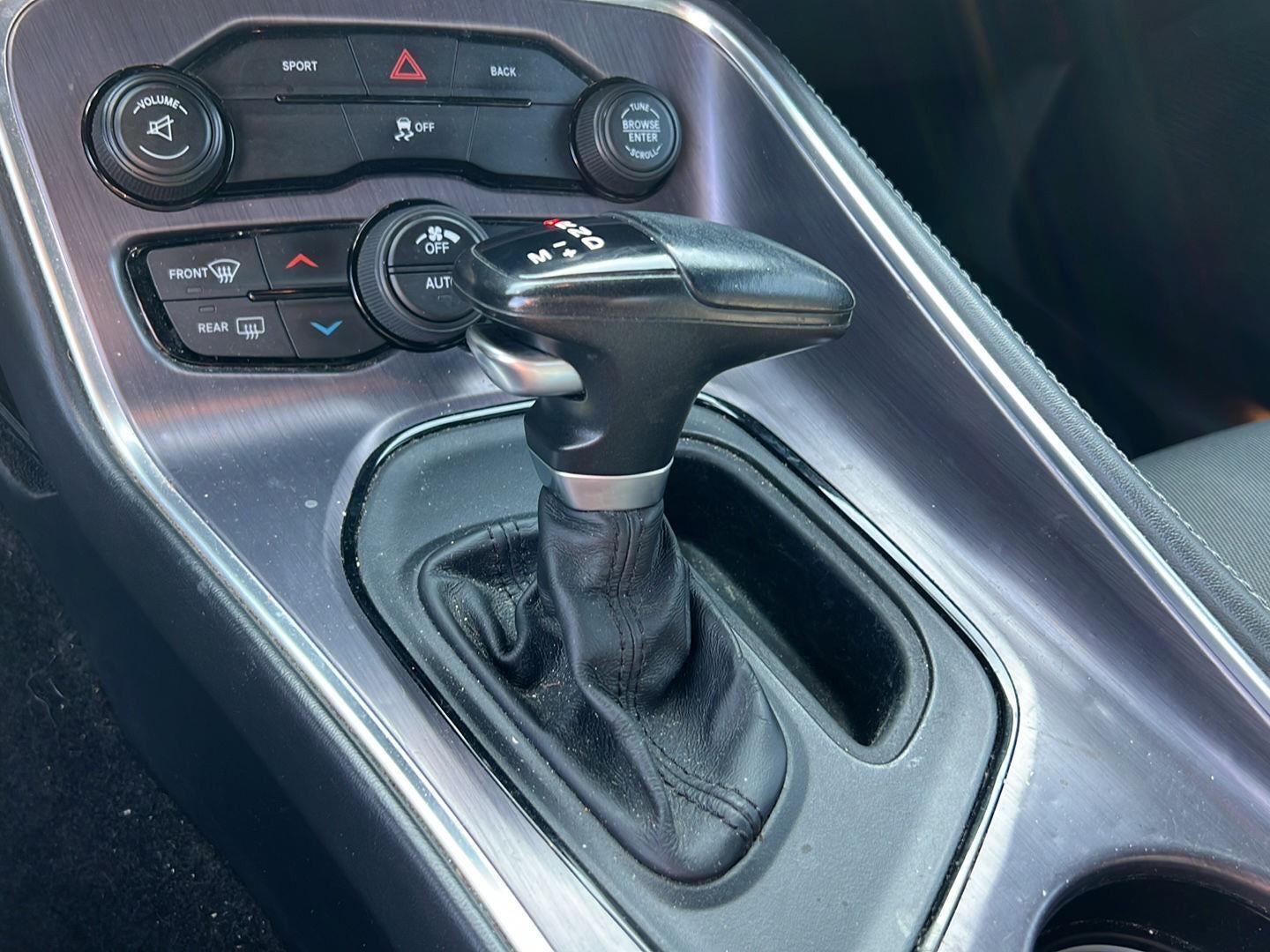 2015 Dodge Challenger SXT