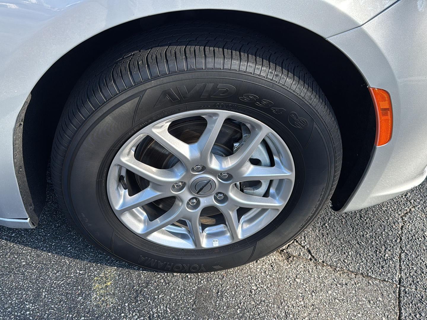 2024 Chrysler Pacifica Touring L