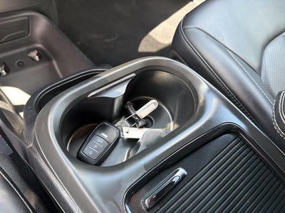 2024 Chrysler Pacifica Hybrid S Appearance Pkg