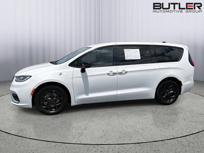 2024 Chrysler Pacifica Hybrid S Appearance Pkg