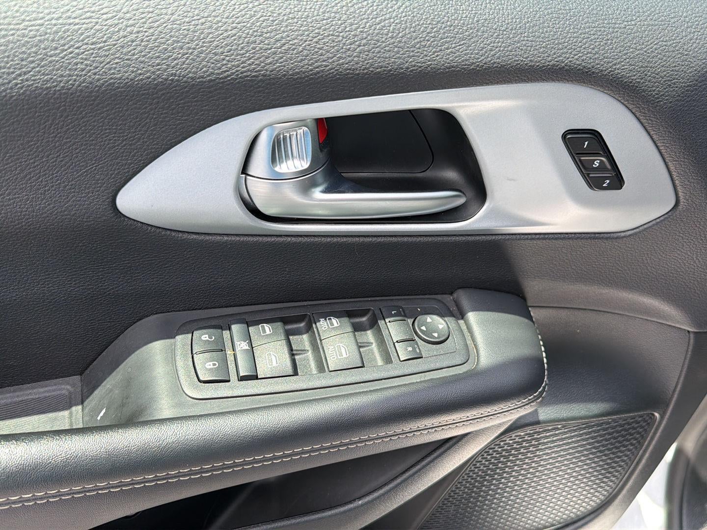 2024 Chrysler Pacifica Hybrid S Appearance Pkg