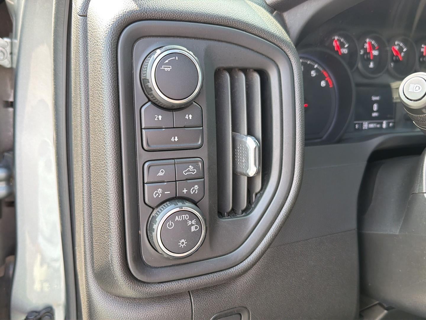 2024 Chevrolet Silverado 2500 HD Custom