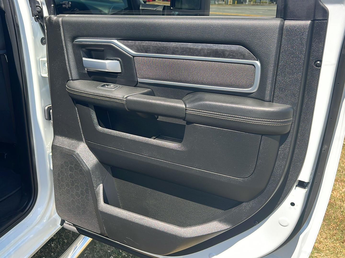 2024 RAM 3500 Chassis Cab SLT