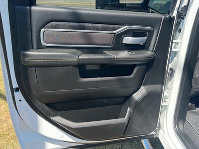2024 RAM 3500 Chassis Cab SLT