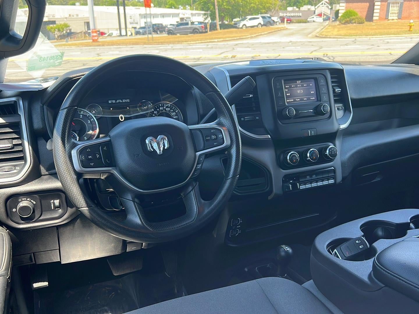 2024 RAM Ram 3500 Chassis Cab SLT - Photo 18