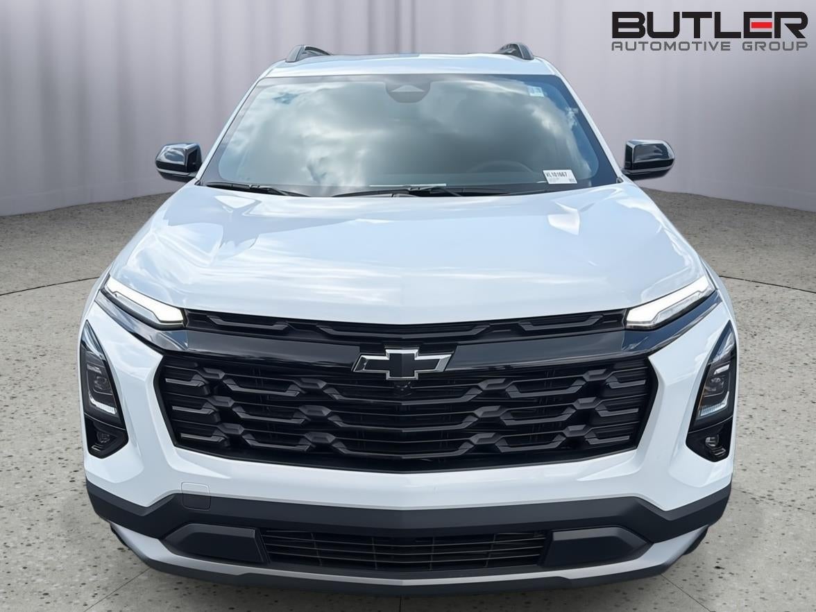 2027 Chevrolet Equinox LT - Photo 9