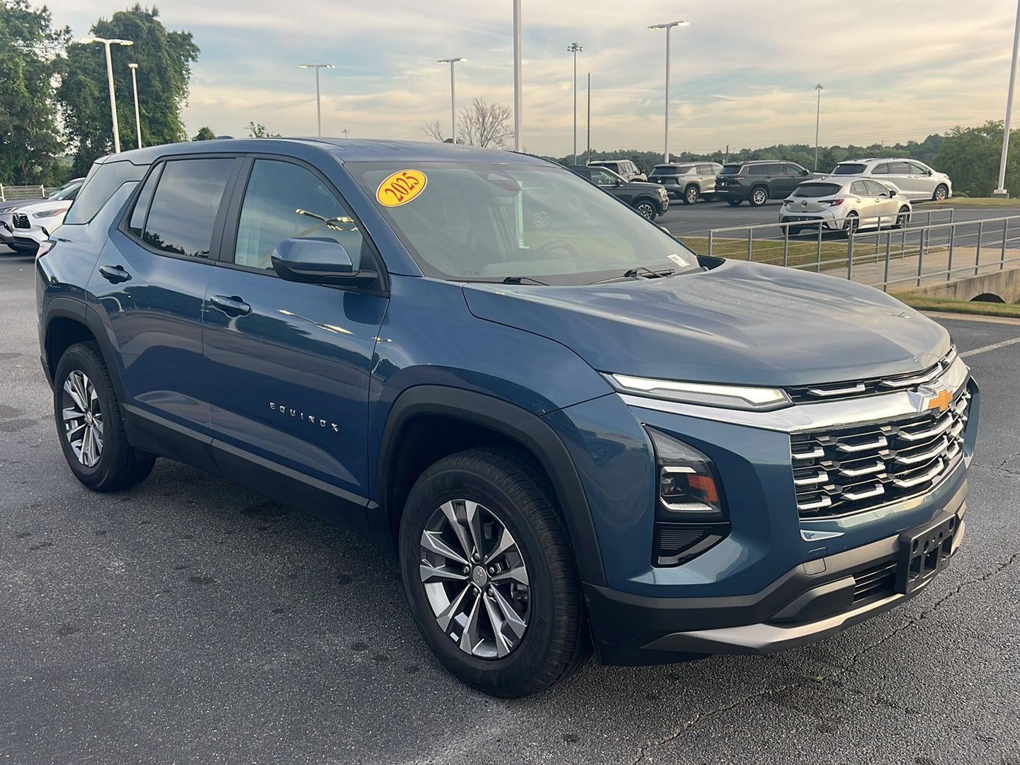 2025 Chevrolet Equinox LT