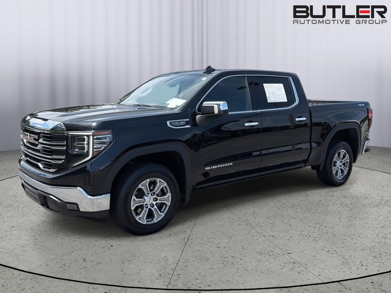 2024 GMC Sierra 4WD Crew Cab Short Box SLT's photo
