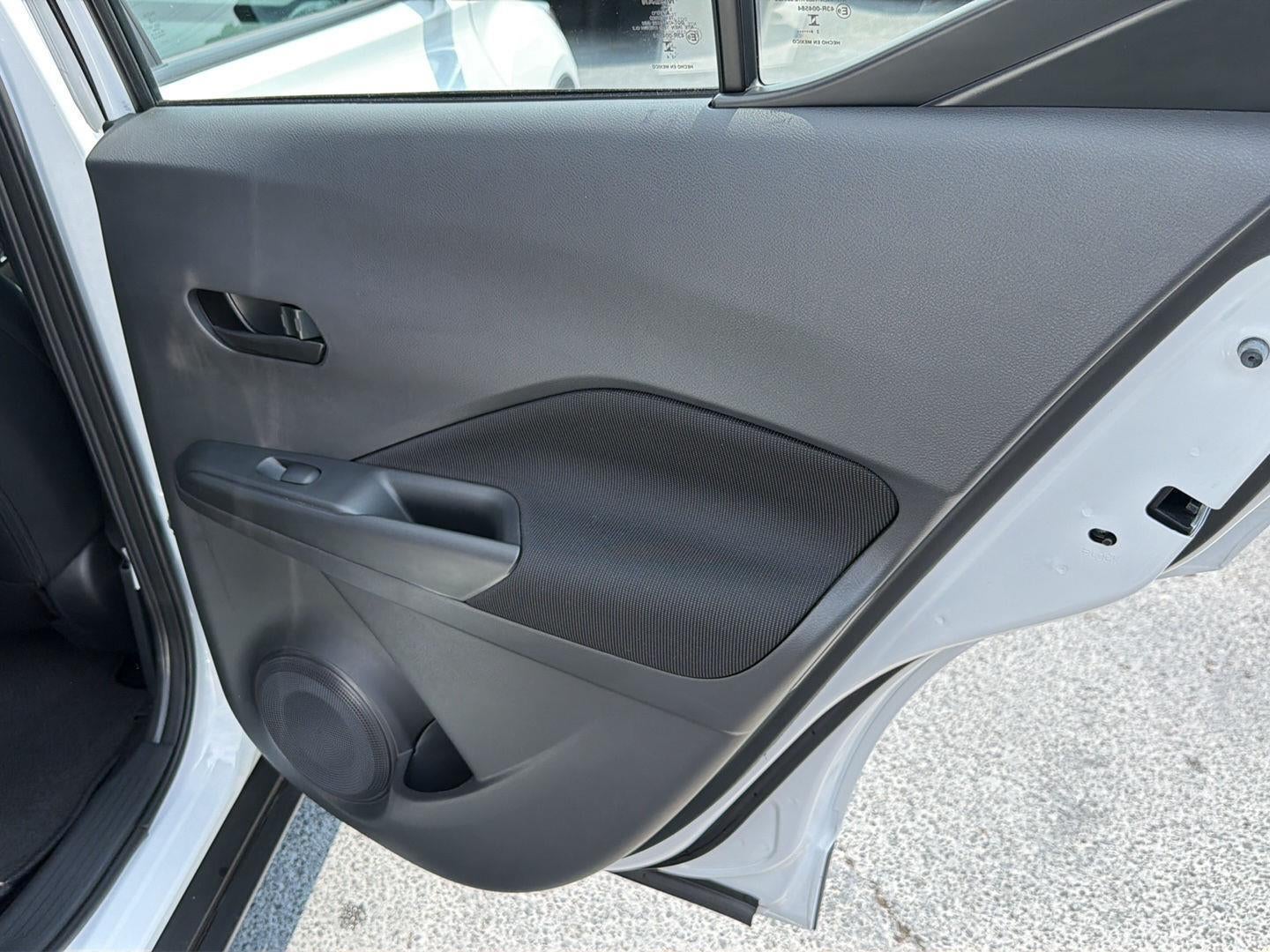 2024 Nissan Kicks S Xtronic CVT