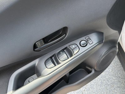 2024 Nissan Kicks S Xtronic CVT