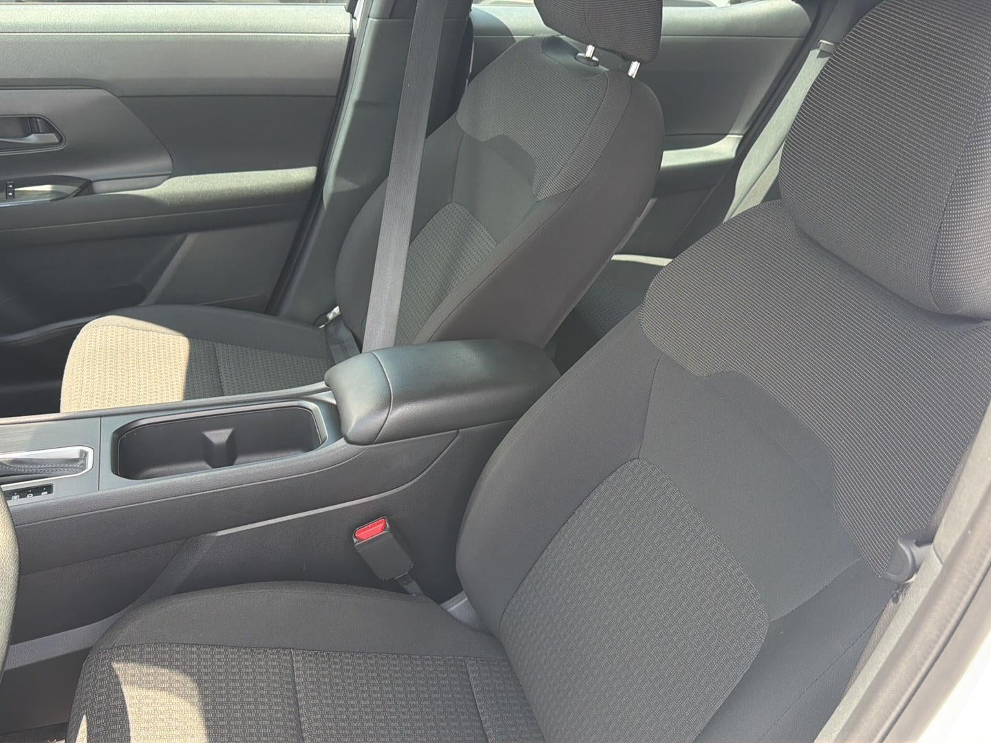 2025 Nissan Kicks S FWD
