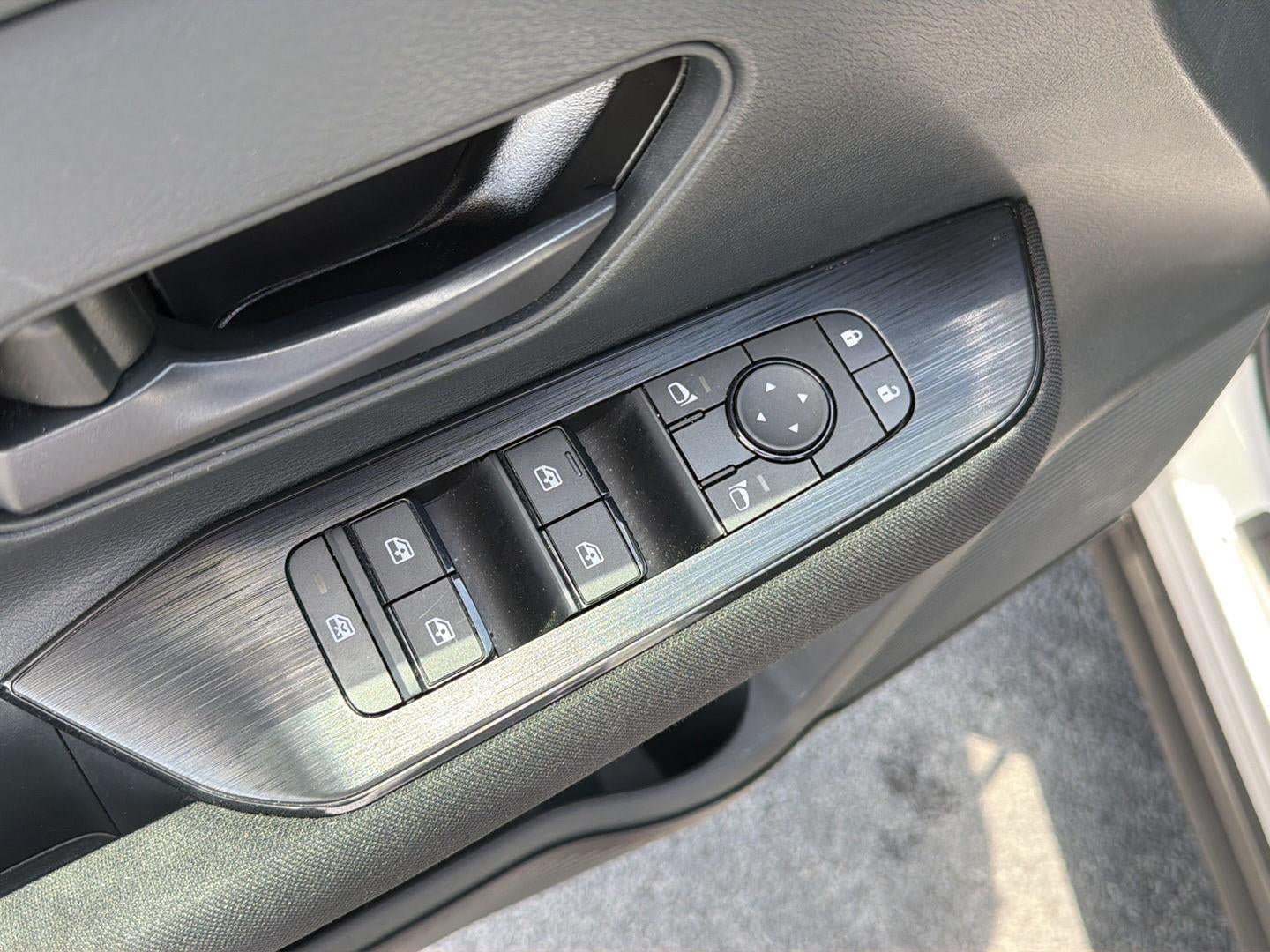 2025 Nissan Kicks S FWD