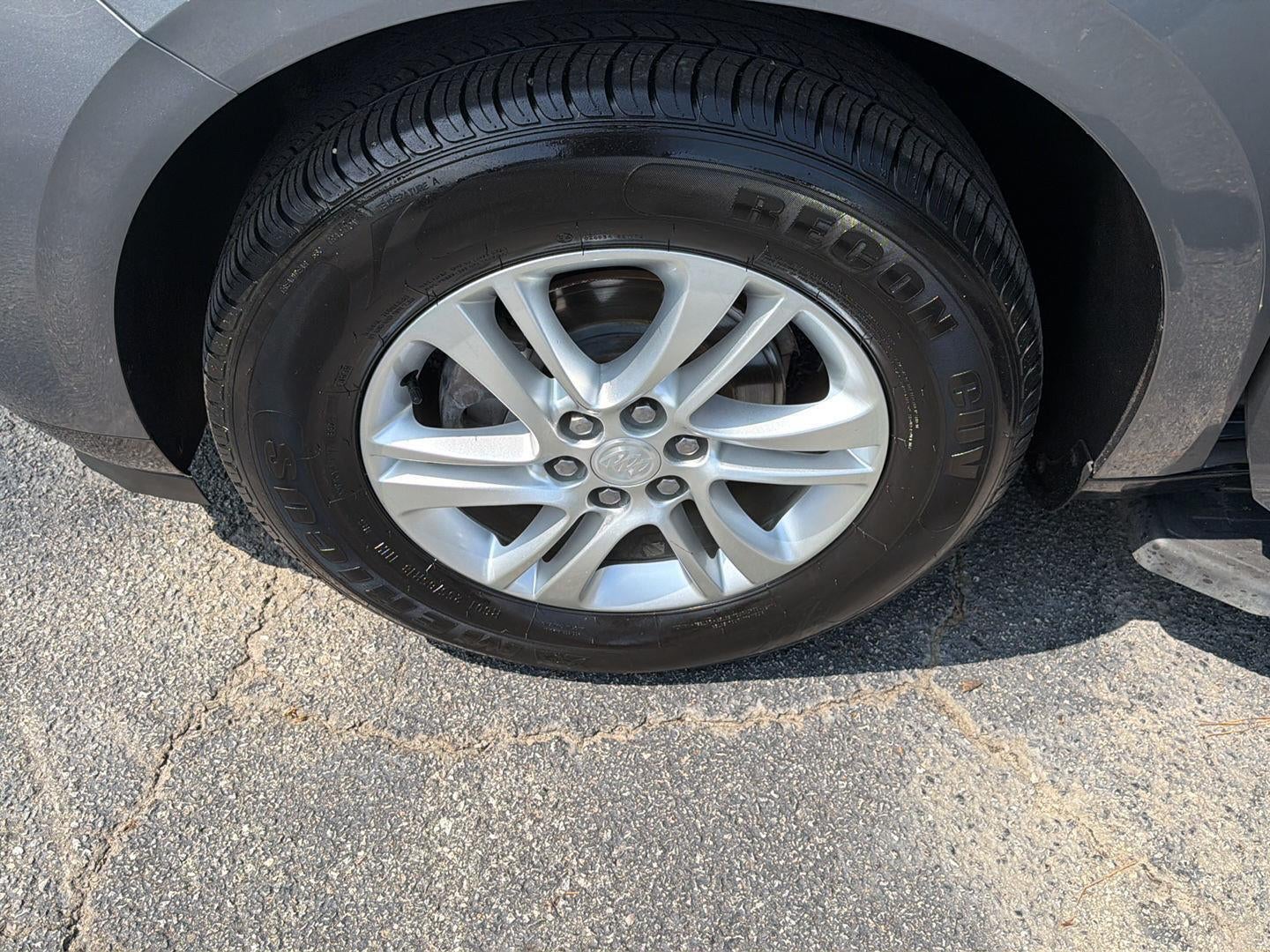 2020 Buick Enclave Essence