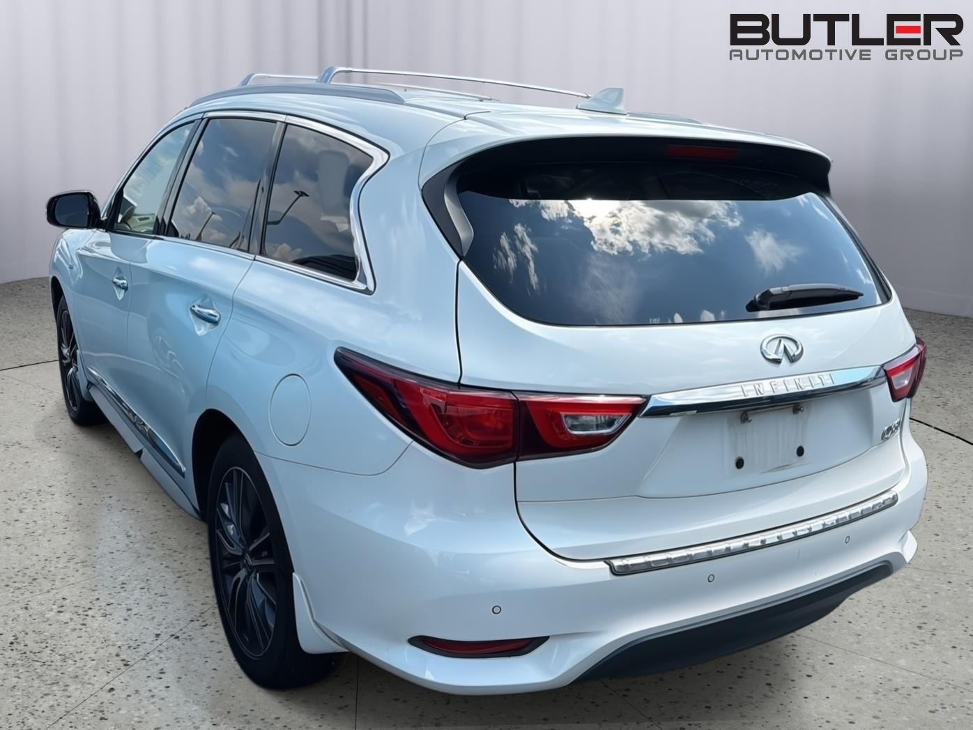 2016 INFINITI QX60 FWD 4dr