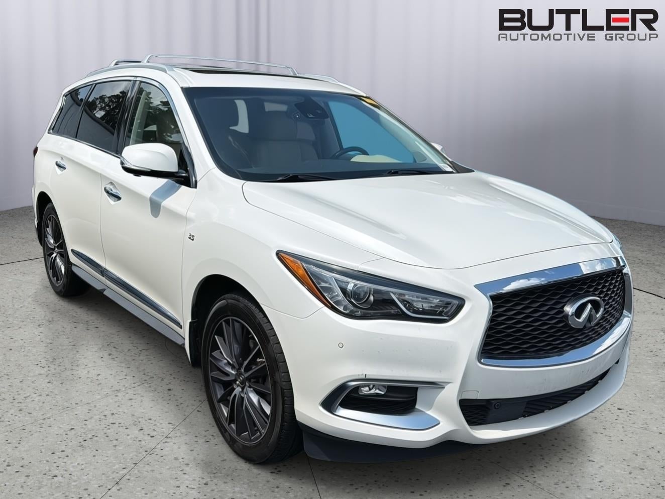 2016 INFINITI QX60 FWD 4dr