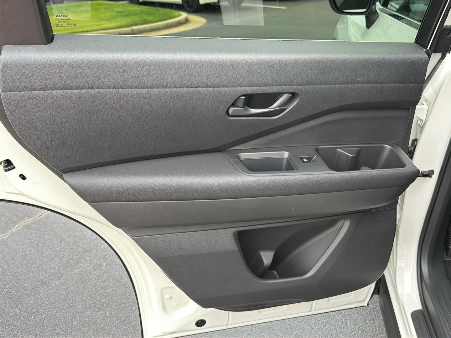 2024 Nissan Pathfinder S FWD