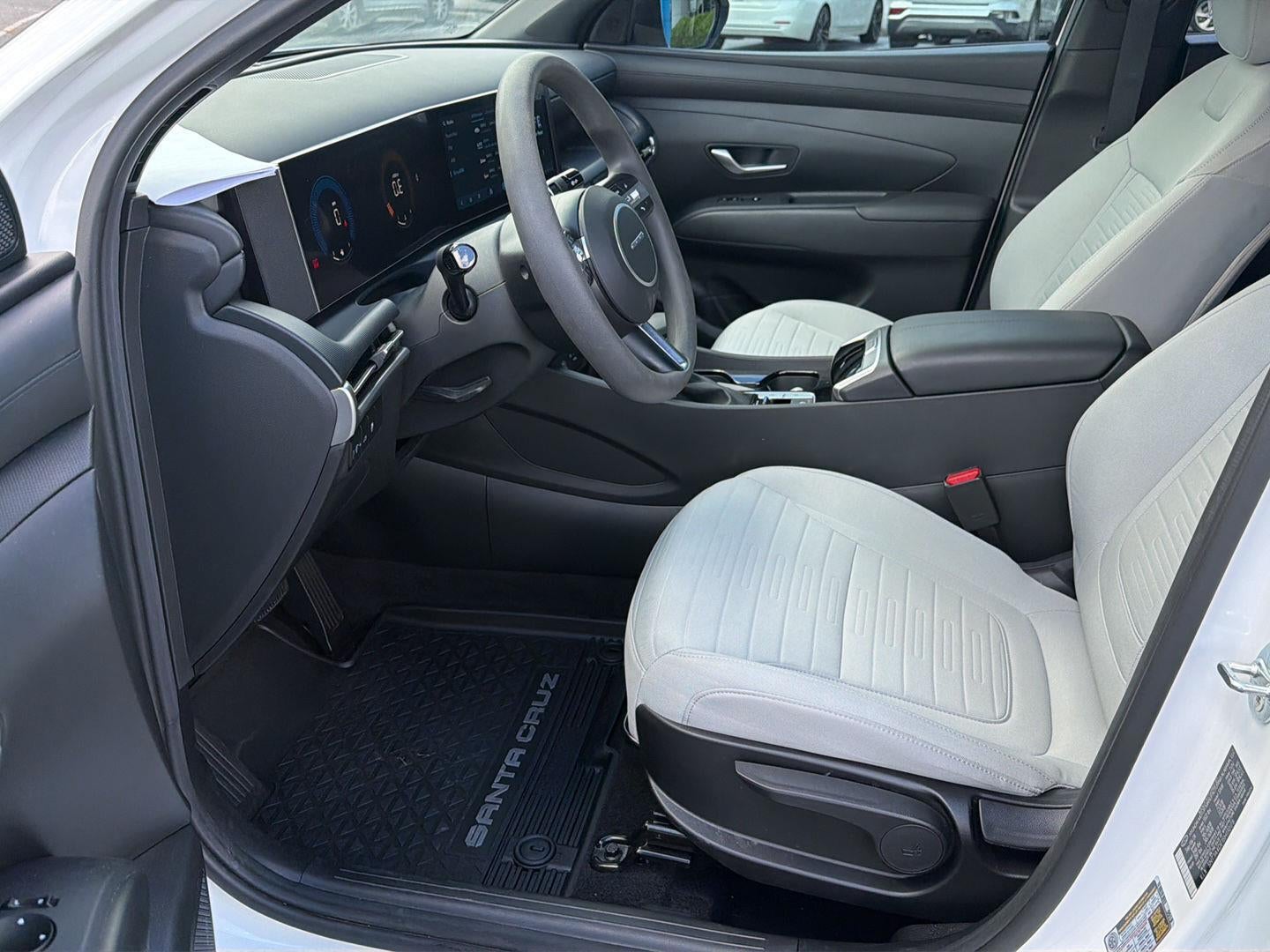 2025 Hyundai Santa Cruz SE