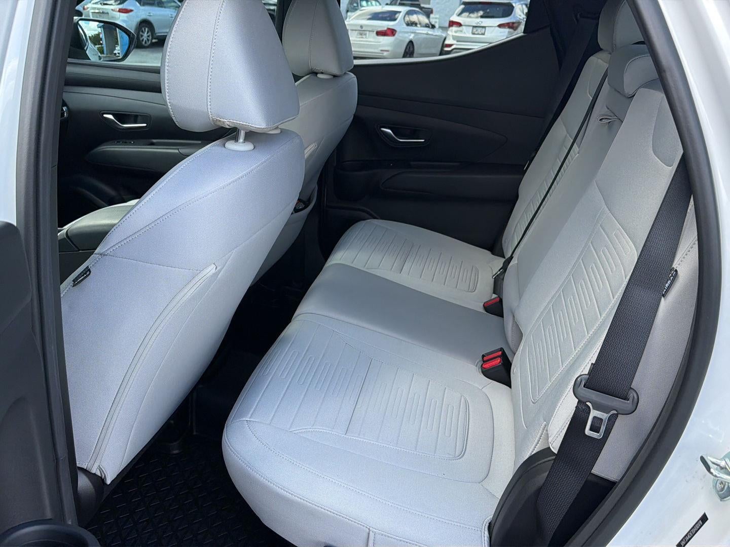 2025 Hyundai Santa Cruz SE