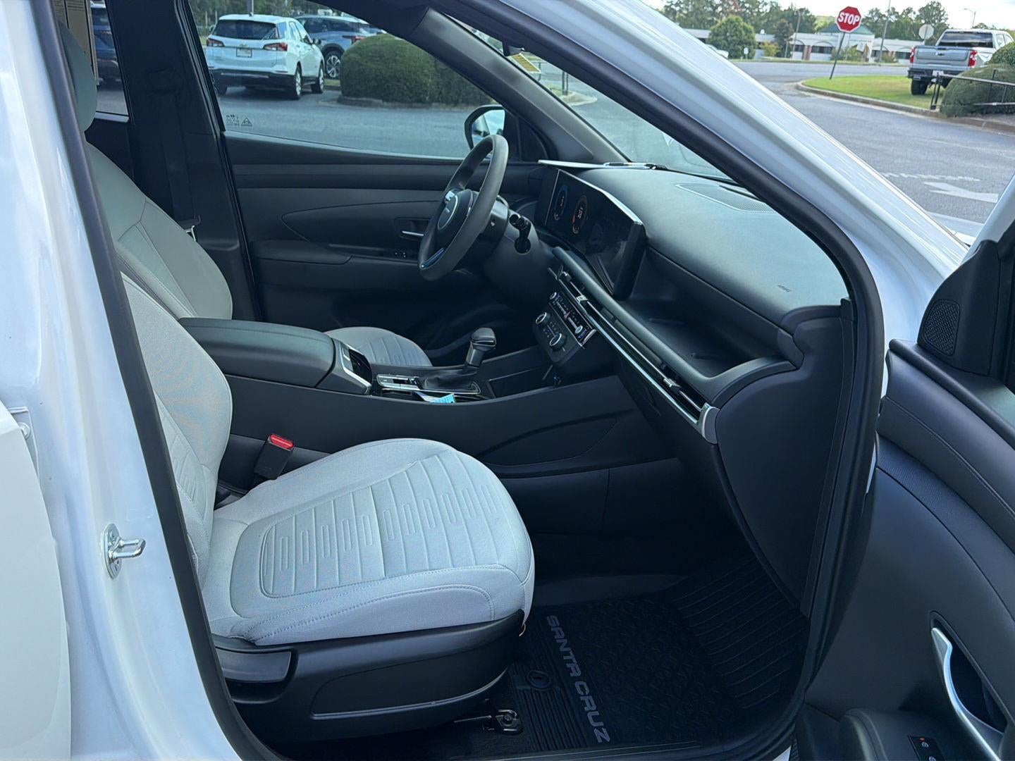 2025 Hyundai Santa Cruz SE
