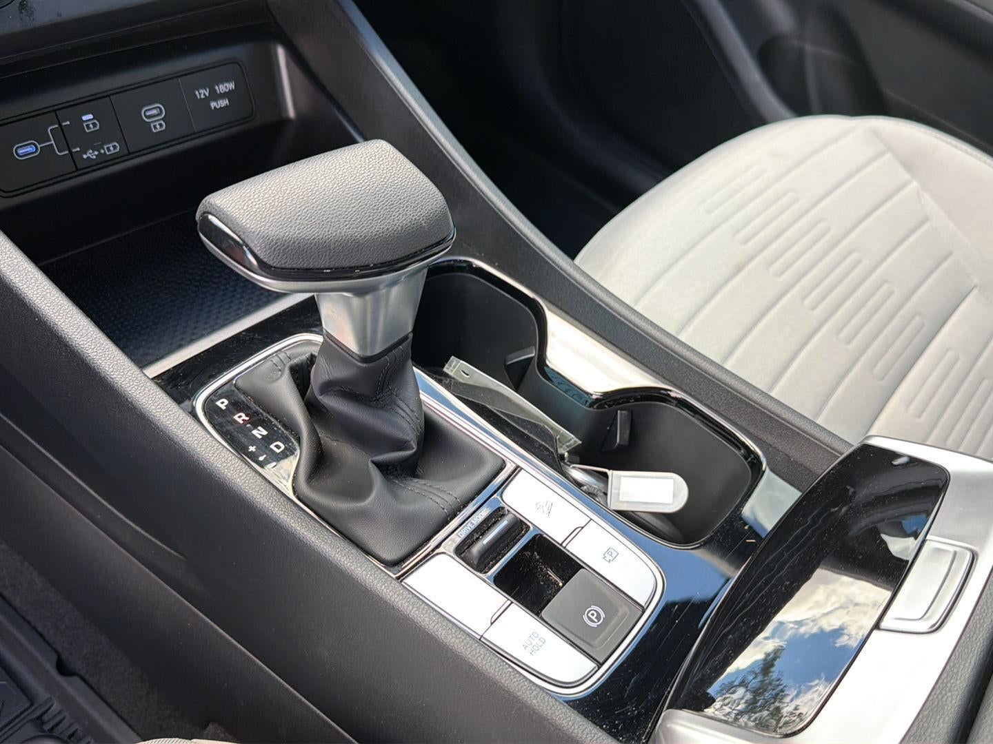 2025 Hyundai Santa Cruz SE