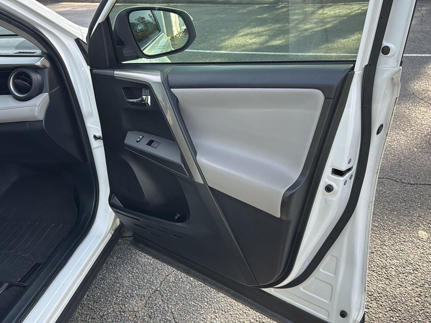 2018 Toyota RAV4 Hybrid XLE