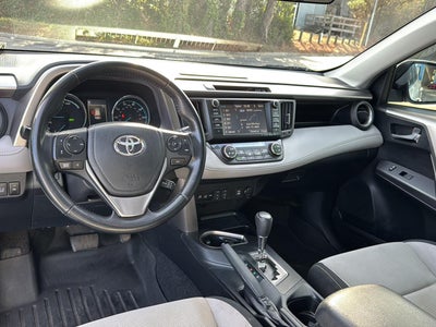 2018 Toyota RAV4 Hybrid XLE