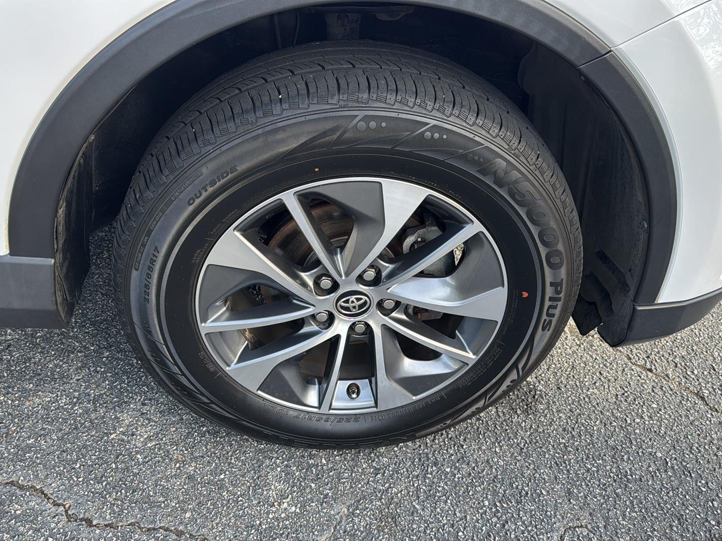 2018 Toyota RAV4 Hybrid XLE