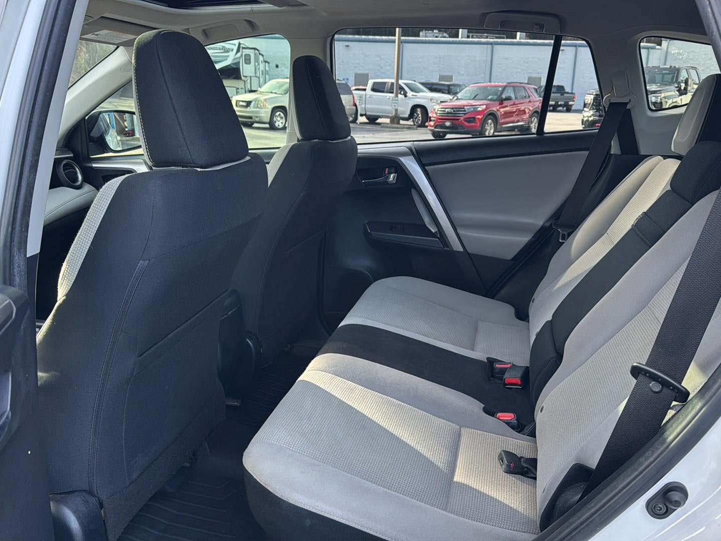 2018 Toyota RAV4 Hybrid XLE