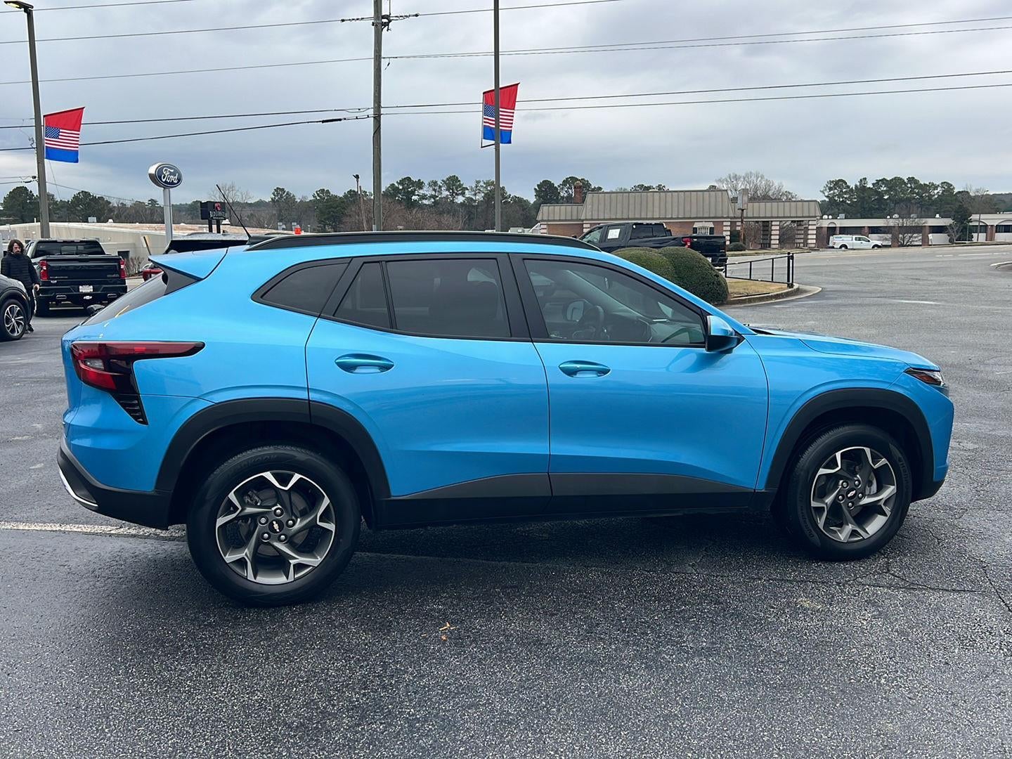 2025 Chevrolet Trax LT