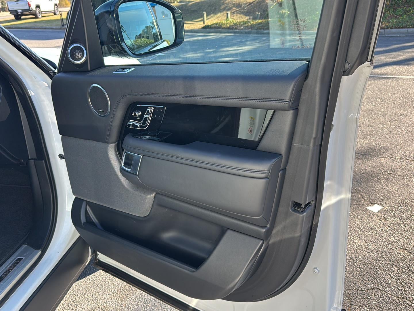 2022 Land Rover Range Rover P525 Westminster