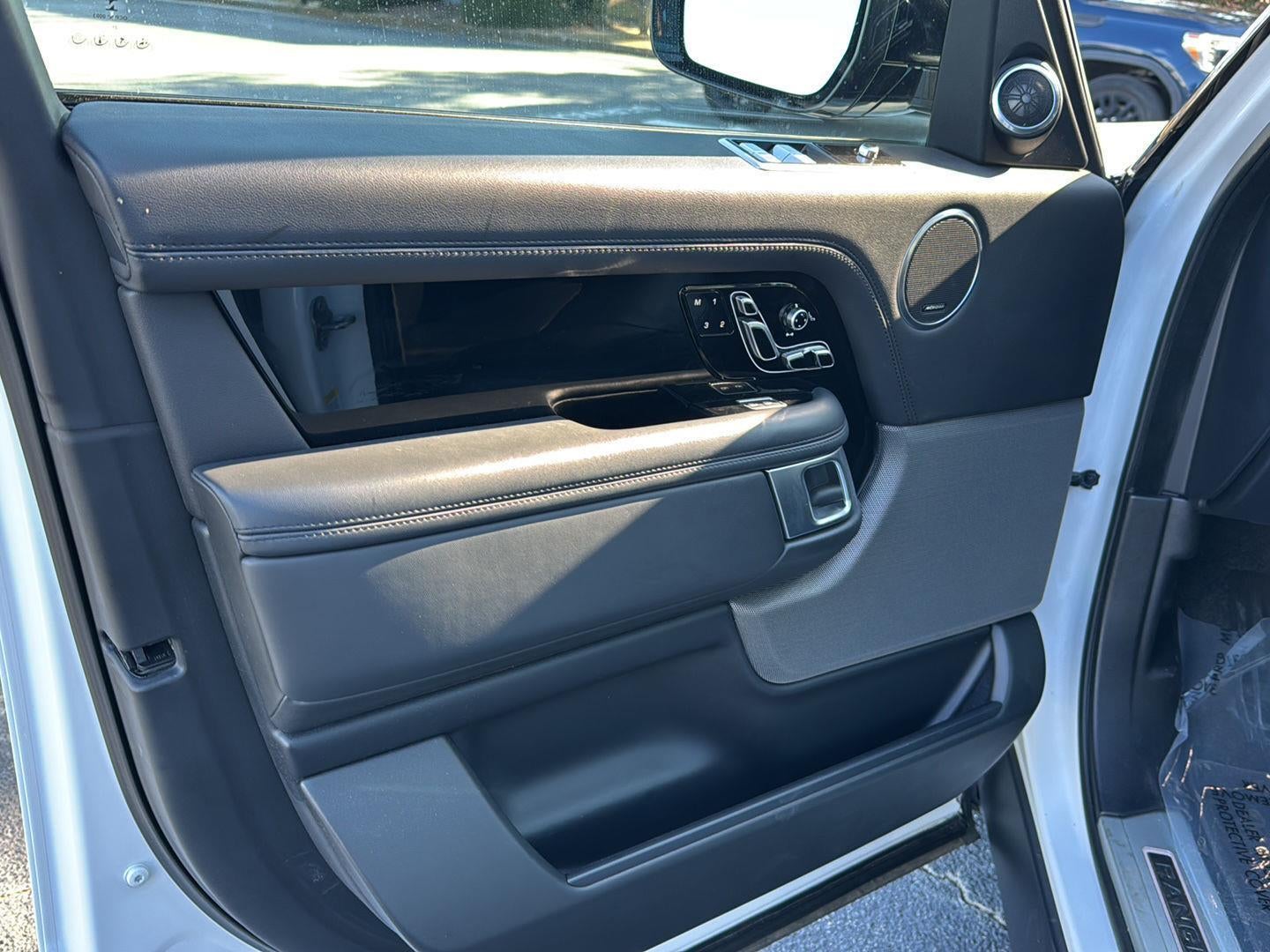 2022 Land Rover Range Rover P525 Westminster