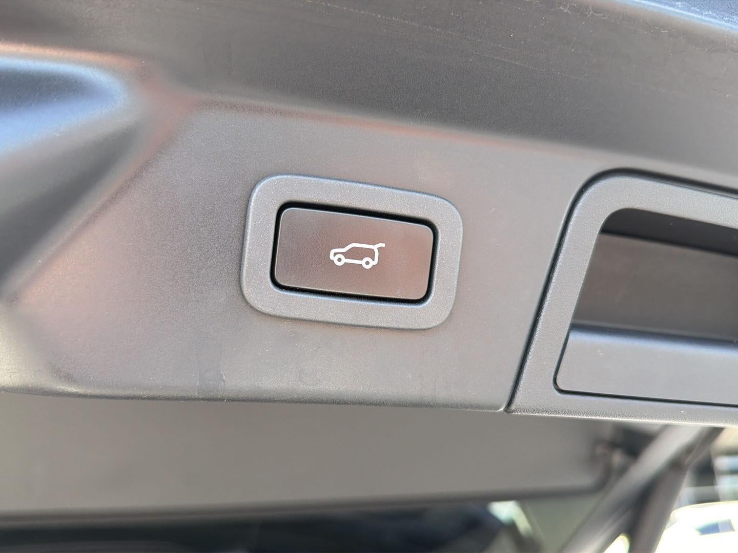 2020 Land Rover Range Rover Velar R-Dynamic HSE