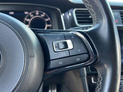 2019 Volkswagen Golf R 2.0T w/DCC & Navigation