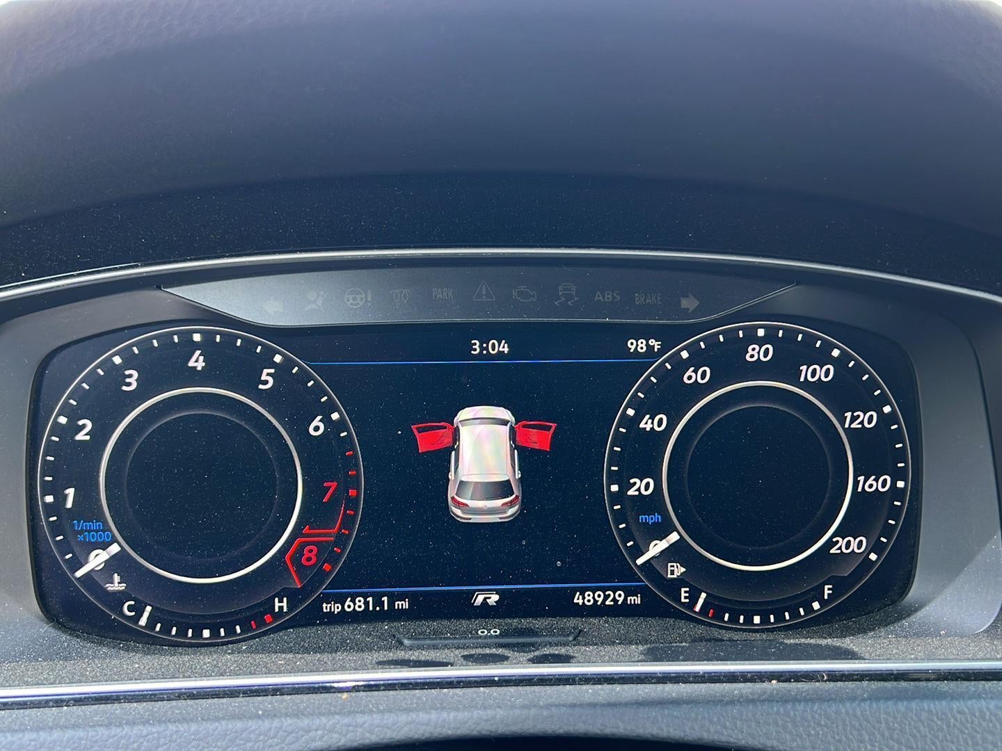 2019 Volkswagen Golf R 2.0T w/DCC & Navigation