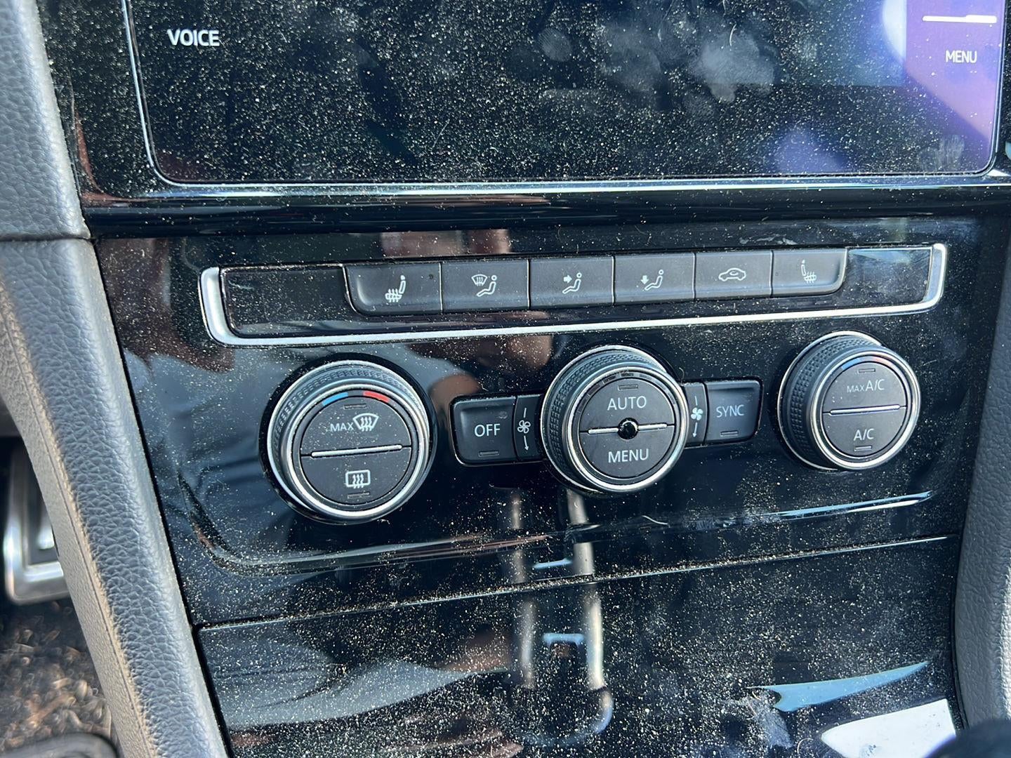 2019 Volkswagen Golf R 2.0T w/DCC & Navigation